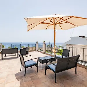 Ottocento Sul Mare Couette-café